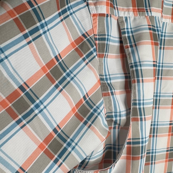 Realtree Multicolor Plaid Button Down Shirt - Picture 7 of 8